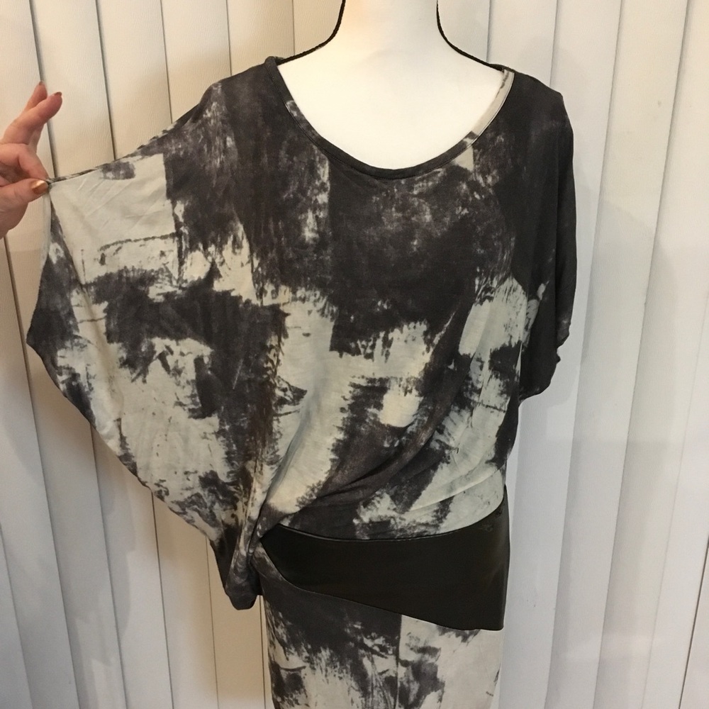 Young Fabulous&Broke Short sleeve mini dress, design  black hips belt